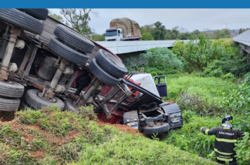 Acidente as margens do Rio Canha, na rodovia BR-116 KM 475