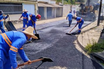 Início da pavimentação no Bairro Novo Botujuru