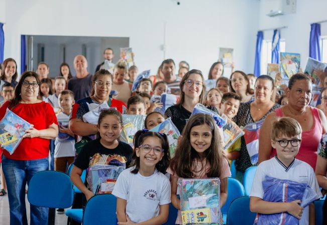 Alunos Uniformizados