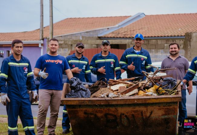 Mais de 500 quilos de lixo e entulhos foram recolhidos em Jacupiranga 