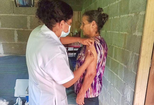 Vacinação no Bairro Guaraú 
